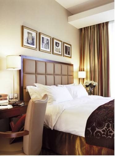 MARRIOTT EXECUTIVE APARTMENTS TOMORROW SQUARE