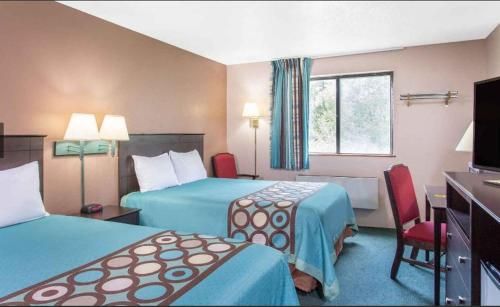 Super 8 by Wyndham Austin MN