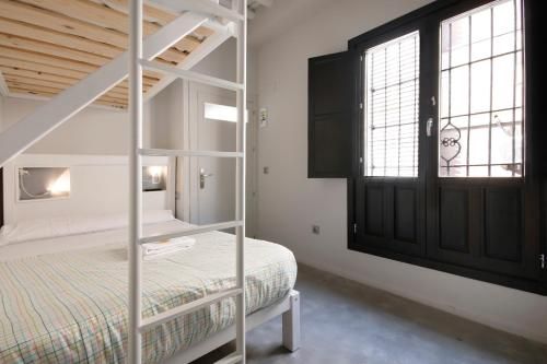 LemonRock Hostel