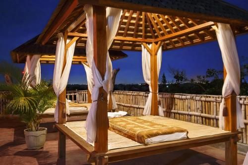 Outdoor Pictures 23