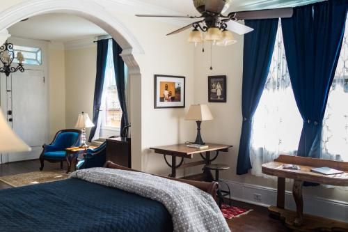 Blue60 Guest House