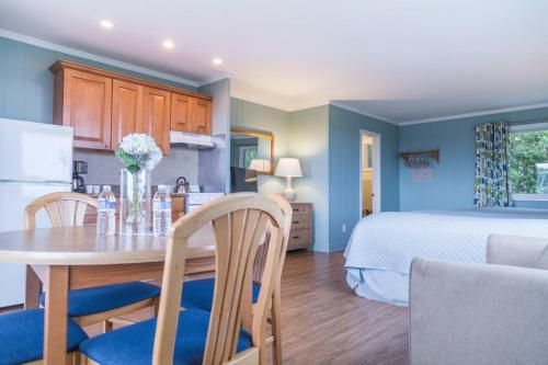Hartmans' Briney Breezes Beach Resort