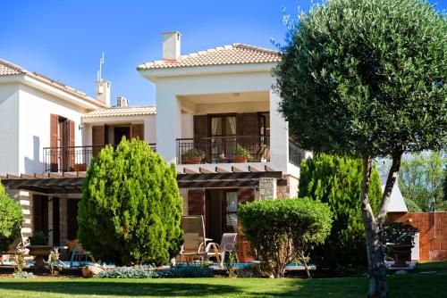 3 bedroom Villa Anarita with private pool, Aphrodite Hills Resort