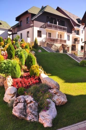 Outdoor Pictures 22