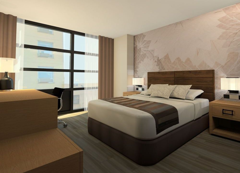 Wingate by Wyndham Long Island City