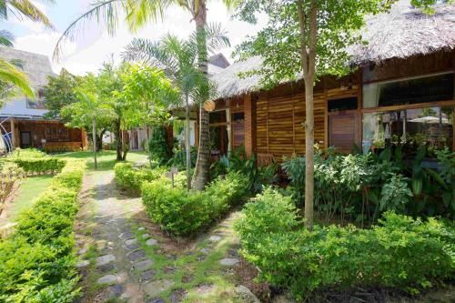 Outdoor Pictures 24