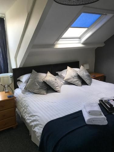 Rainbow Lodge - Guest house