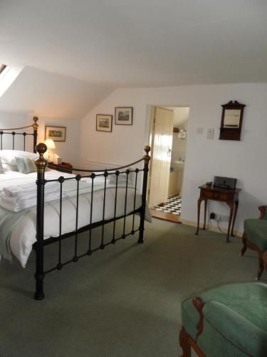 Holly Tree House Bed & Breakfast