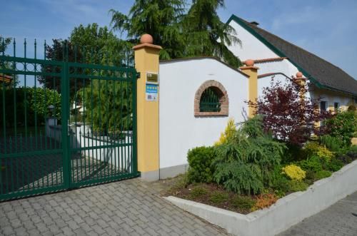 Outdoor Pictures 1