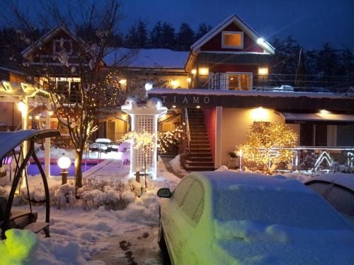 Outdoor Pictures 22