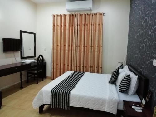 Hotel Executive Lodges