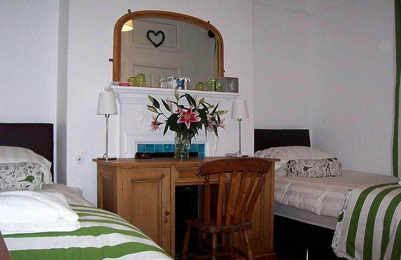 BROWN??S ROOMS