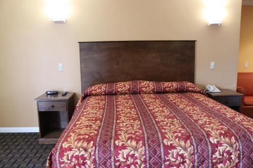 Fullerton Lodge