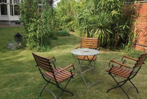 Outdoor Pictures 23