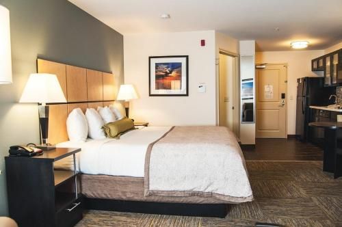 Candlewood Suites Denver North - Thornton, an IHG Hotel