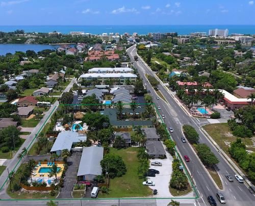 Siesta Key Palms Resort