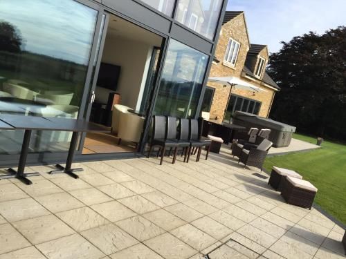 Woodhouse Farm Lodge