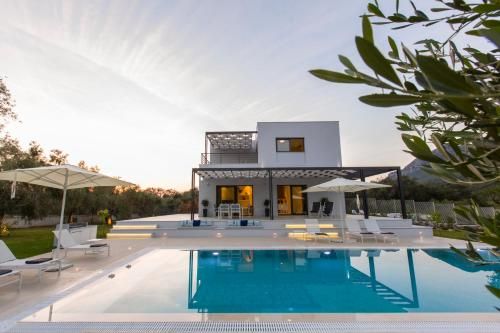 Almyra Villas