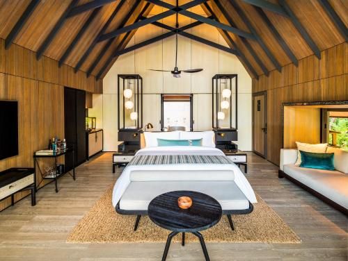 The St. Regis Maldives Vommuli Resort