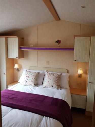 Pitch & Canvas Self Catering at Broad Oak Farm -Caravan Park