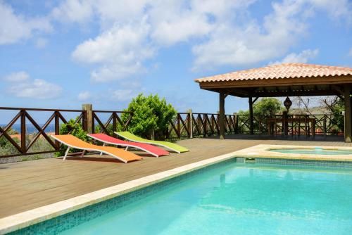 Outdoor Pictures 23