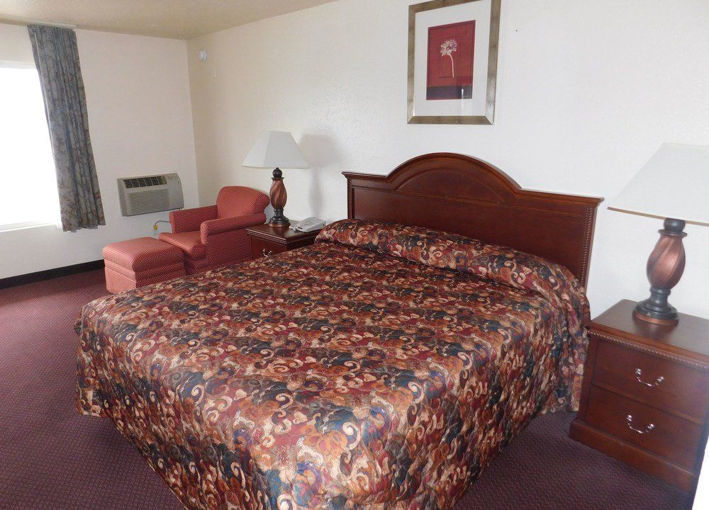 Auburn Motel