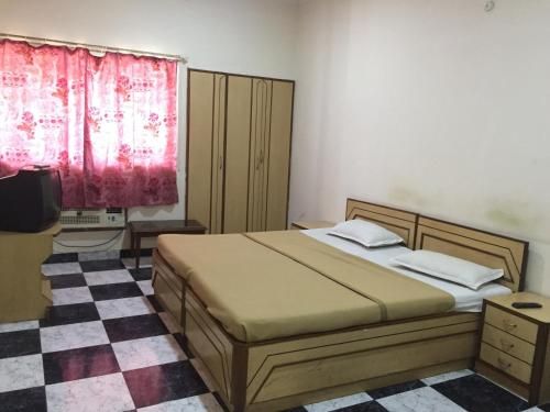 Hotel Royale Inn