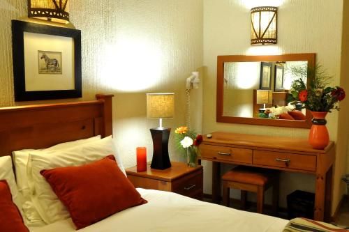 Legend Safaris - Kruger Park Lodge 257A