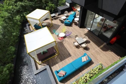 Outdoor Pictures 24