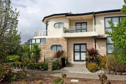 Point Cook Villas