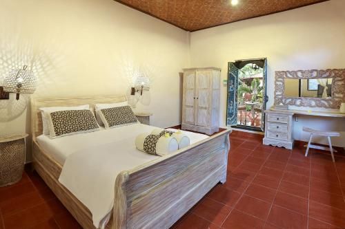 Danaya's Cottage and Studio
