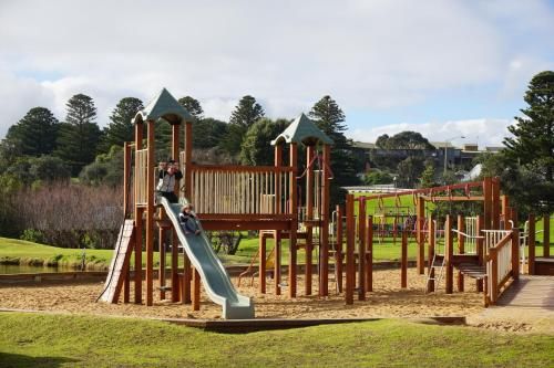 Outdoor Pictures 13