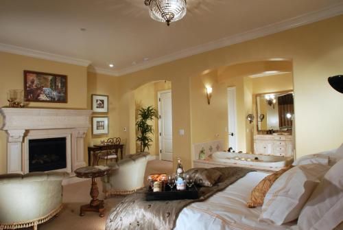 The Villa at Arden Hills