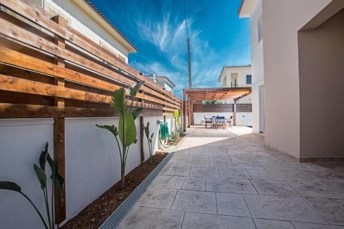 Outdoor Pictures 24