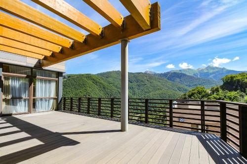Outdoor Pictures 24
