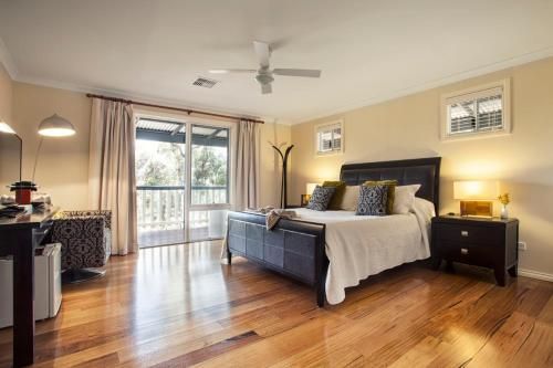 Moonburra Stay