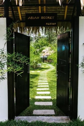 Outdoor Pictures 22