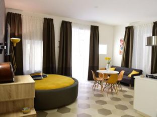 Hotel Image 1