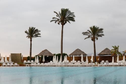 Four Seasons Halat
