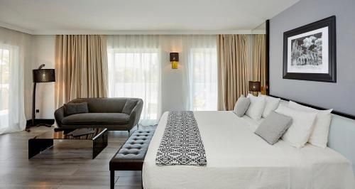 Athenian Riviera Hotel& Suites