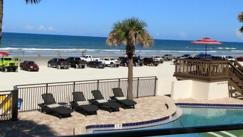 Micks Beach Hideaway