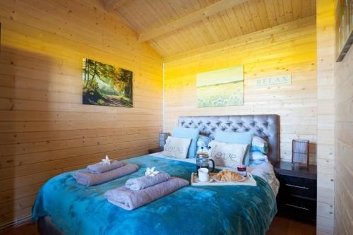 The Retreat Log Cabin