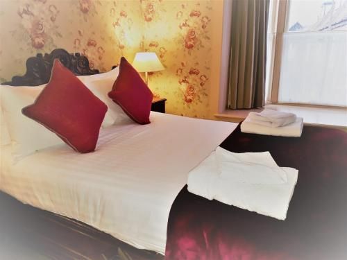 One Holyrood Hotel & Cafe