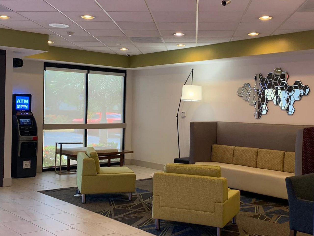 Holiday Inn Express Hotel & Suites Miami - Hialeah(Newly Renovated), an IHG Hotel