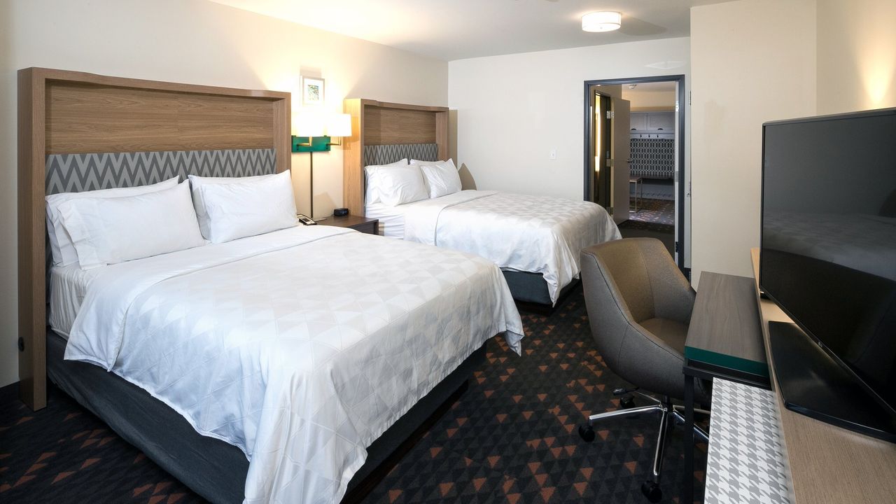 Holiday Inn Hotel & Suites - Mount Pleasant, an IHG Hotel