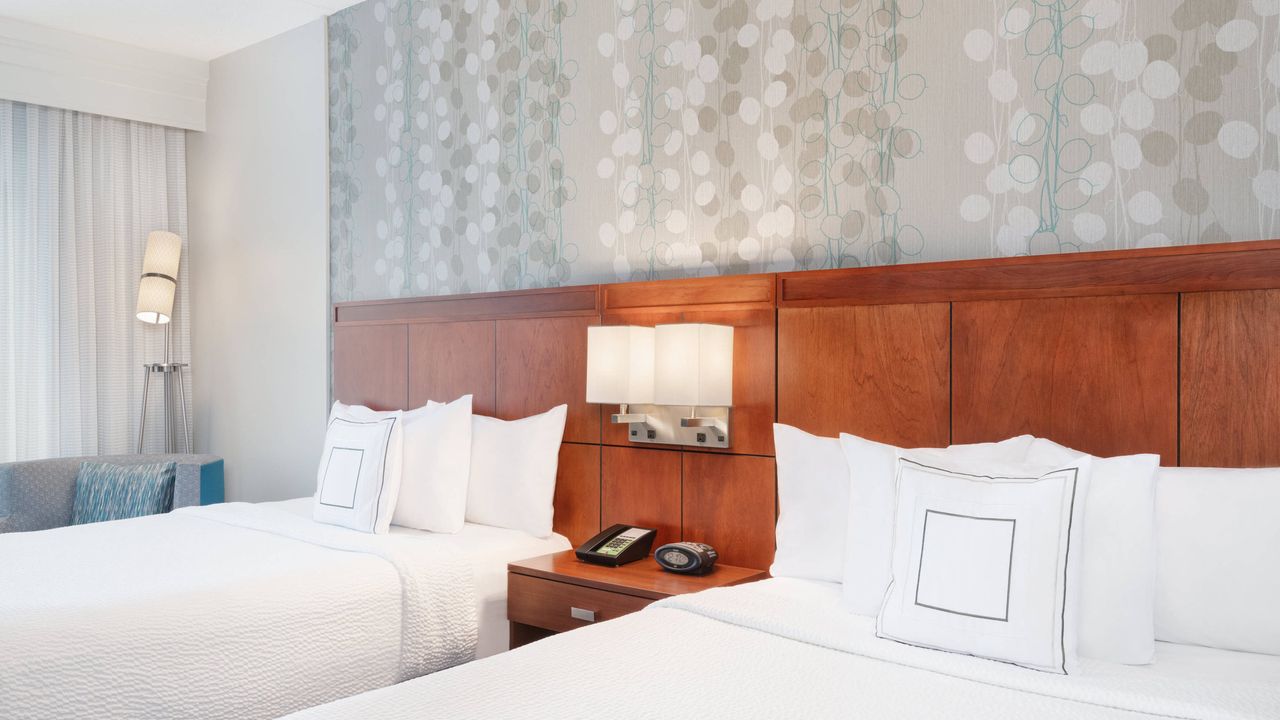Courtyard by Marriott Pittsburgh Washington Meadow Lands