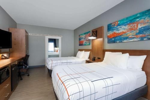 La Quinta by Wyndham Ft. Myers - Sanibel Gateway