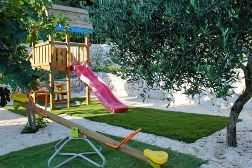 Outdoor Pictures 24