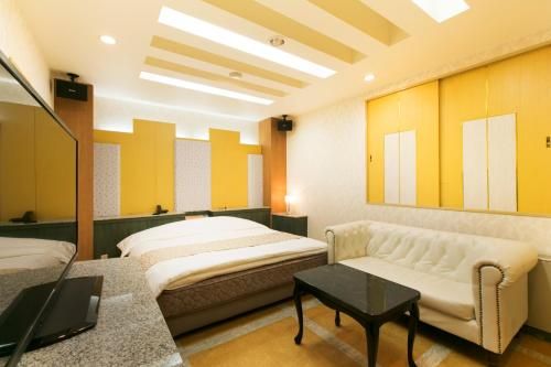 Hotel Atlantis Toyonaka (Adult Only)