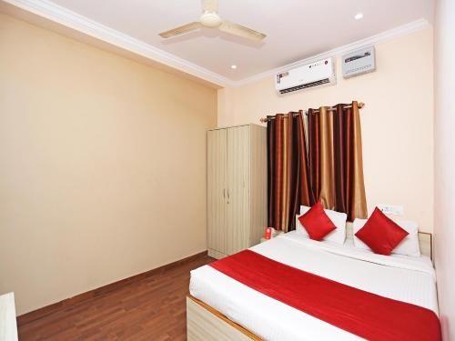 OYO Flagship 8346 LazyStays